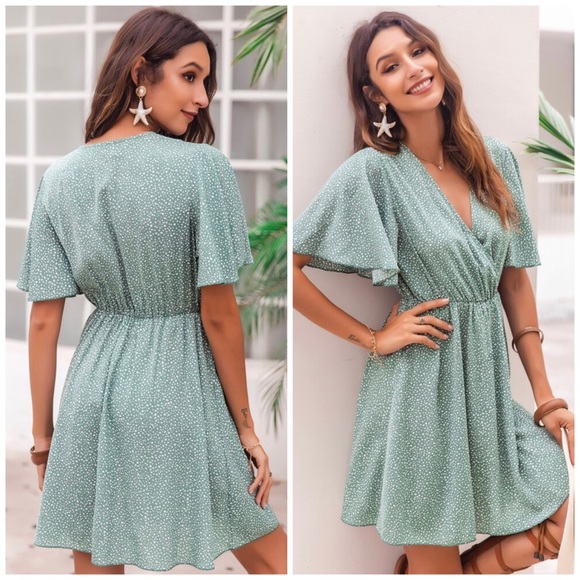 🆕Green polka dot butterfly sleeve dress - Picture 4 of 6